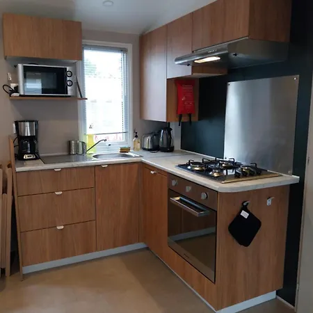 キャンプ場 Mobilhome 6-8 Personnes Clim