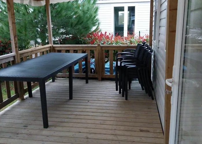 キャンプ場 Mobilhome 6-8 Personnes Clim